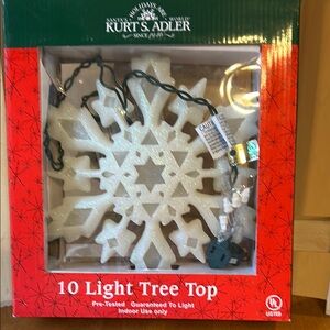 Tree topper with lights